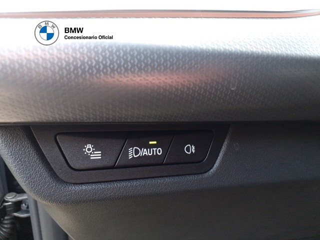 BMW X2 sDrive20d color Negro. Año 2025. 120KW(163CV). Diésel. En concesionario BMW Avilcar Ávila de Ávila