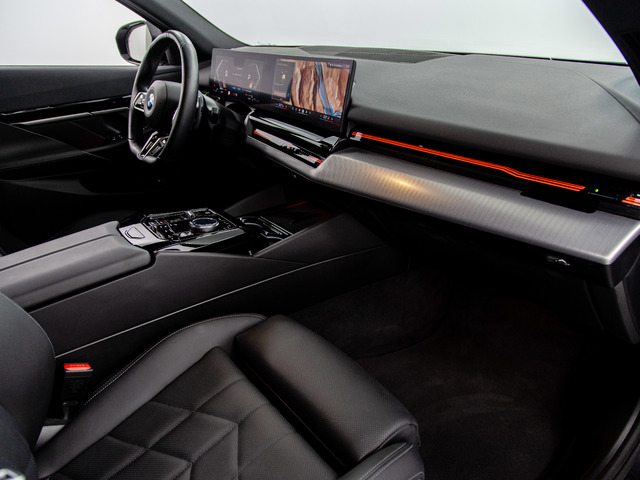 BMW Serie 5 520d Touring color Gris. Año 2025. 145KW(197CV). Diésel. En concesionario Móvil Begar Alicante de Alicante