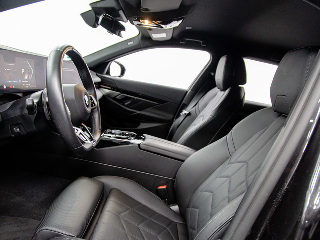 BMW Serie 5 520d Touring color Gris. Año 2025. 145KW(197CV). Diésel. En concesionario Móvil Begar Alicante de Alicante