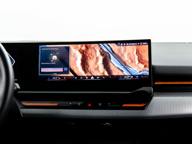 BMW Serie 5 520d Touring color Gris. Año 2025. 145KW(197CV). Diésel. En concesionario Móvil Begar Alicante de Alicante