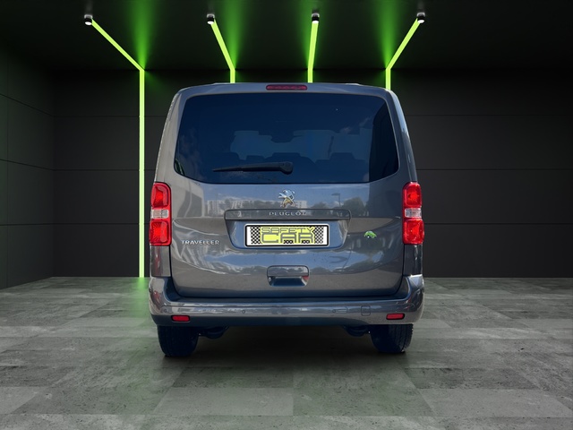 Peugeot Traveller 2.0 BlueHDi Business Standard 110 kW (150 CV)