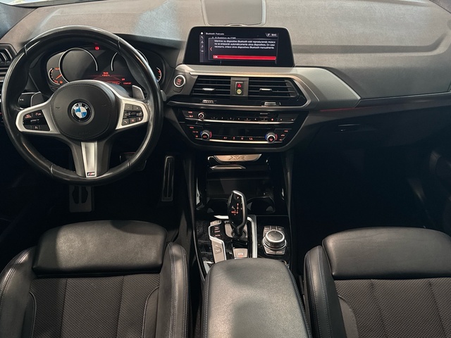 BMW X4 xDrive20d color Blanco. Año 2021. 140KW(190CV). Diésel. En concesionario Motor Gorbea de Álava