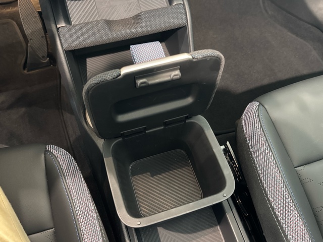 fotoG 30 del MINI MINI Countryman S ALL4 160 kW (218 CV) 218cv Gasolina del 2025 en Burgos