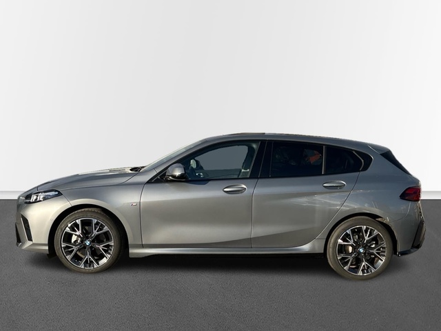 BMW Serie 1 120i color Gris. Año 2025. 125KW(170CV). Gasolina. En concesionario MURCIA PREMIUM S.L. JUAN CARLOS I de Murcia