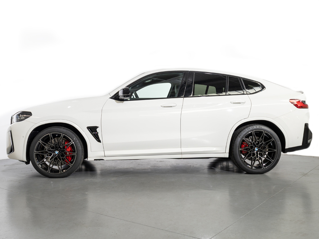 BMW M X4 M color Blanco. Año 2025. 375KW(510CV). Gasolina. En concesionario Oliva Motor Girona de Girona