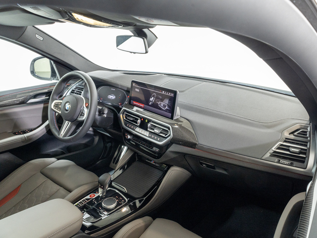 BMW M X4 M color Blanco. Año 2025. 375KW(510CV). Gasolina. En concesionario Oliva Motor Girona de Girona