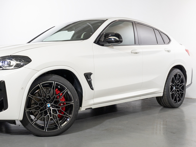BMW M X4 M color Blanco. Año 2025. 375KW(510CV). Gasolina. En concesionario Oliva Motor Girona de Girona