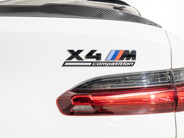 BMW M X4 M color Blanco. Año 2025. 375KW(510CV). Gasolina. En concesionario Oliva Motor Girona de Girona