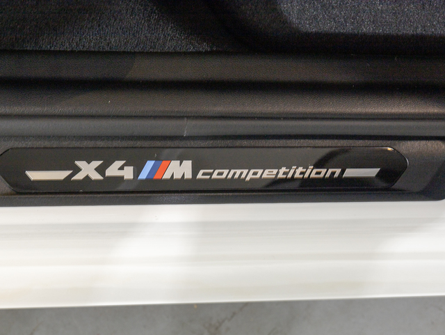 BMW M X4 M color Blanco. Año 2025. 375KW(510CV). Gasolina. En concesionario Oliva Motor Girona de Girona