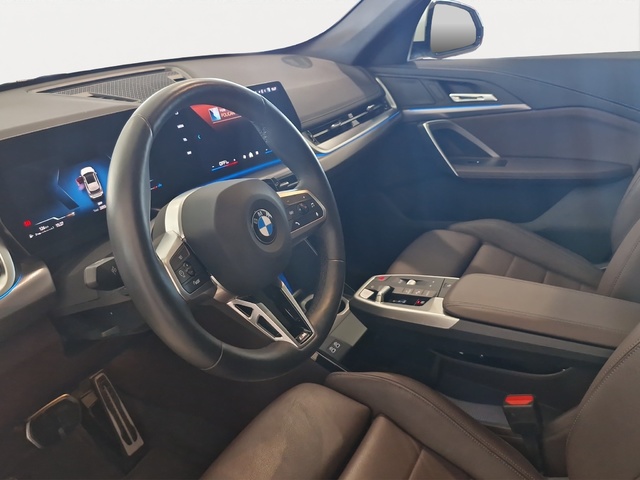 BMW X1 sDrive20d color Blanco. Año 2024. 120KW(163CV). Diésel. En concesionario Movitransa Cars Huelva de Huelva