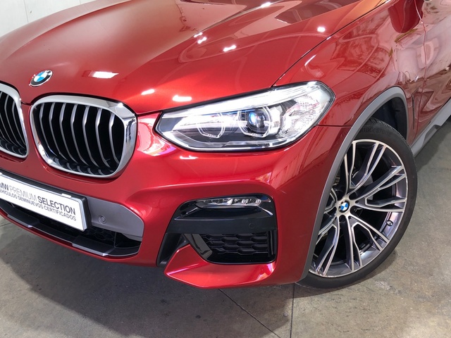 BMW X4 xDrive20i color Rojo. Año 2021. 135KW(184CV). Gasolina. En concesionario Movilnorte Las Rozas de Madrid
