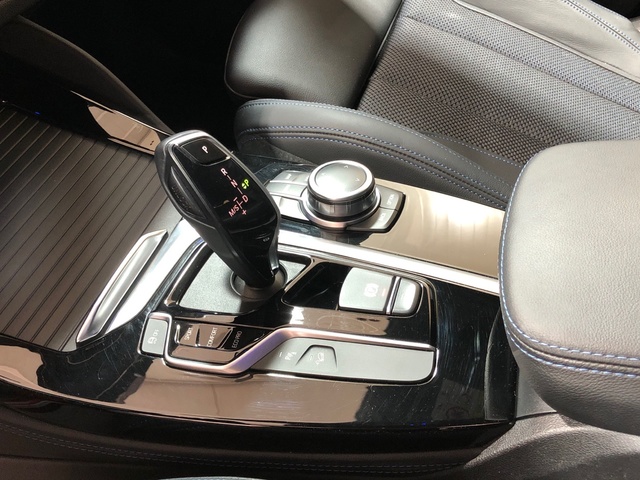 BMW X4 xDrive20i color Rojo. Año 2021. 135KW(184CV). Gasolina. En concesionario Movilnorte Las Rozas de Madrid