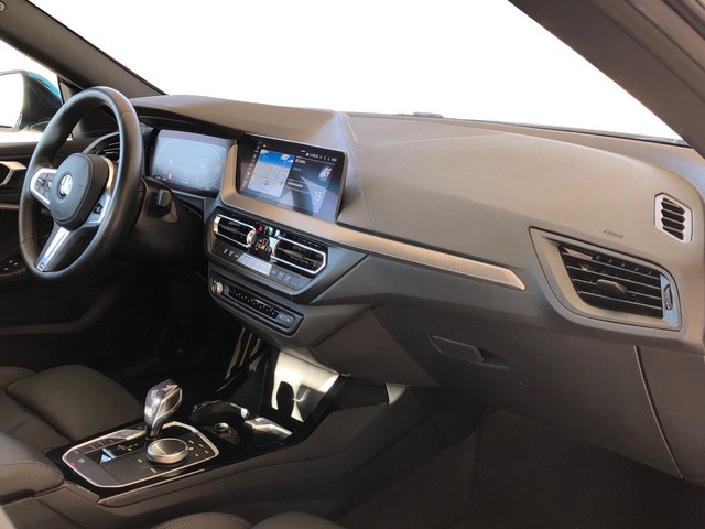 BMW Serie 2 218d Gran Coupe color Azul. Año 2022. 110KW(150CV). Diésel. En concesionario Vehinter Getafe de Madrid