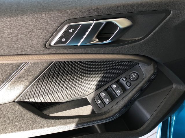 BMW Serie 2 218d Gran Coupe color Azul. Año 2022. 110KW(150CV). Diésel. En concesionario Vehinter Getafe de Madrid