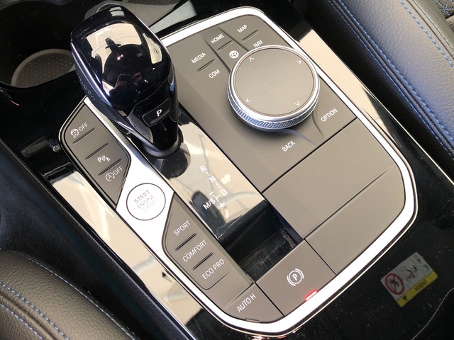 BMW Serie 2 218d Gran Coupe color Azul. Año 2022. 110KW(150CV). Diésel. En concesionario Vehinter Getafe de Madrid