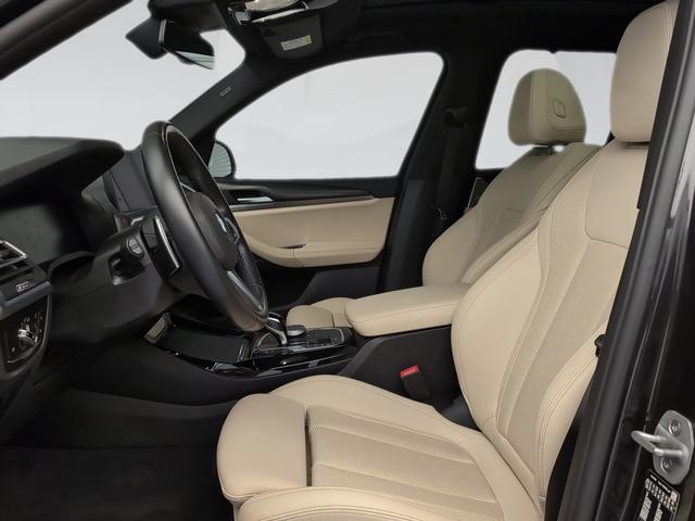 BMW X3 xDrive20d color Gris. Año 2024. 140KW(190CV). Diésel. En concesionario Automotor Premium Viso - Málaga de Málaga