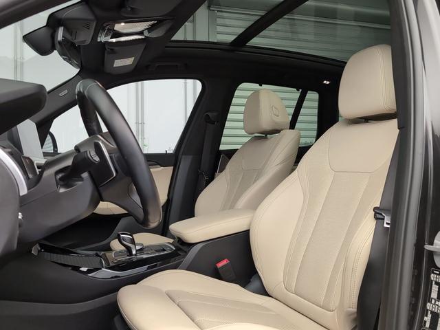 BMW X3 xDrive20d color Gris. Año 2024. 140KW(190CV). Diésel. En concesionario Automotor Premium Viso - Málaga de Málaga