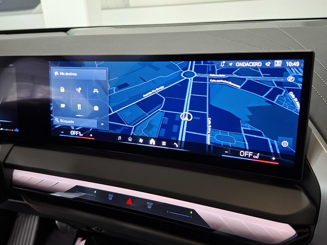 BMW X3 xDrive20d color Blanco. Año 2024. 145KW(197CV). Diésel. En concesionario Automoviles Bertolin S.L. de Valencia