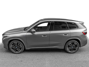 Fotos de BMW X1 sDrive20d color Gris Plata. Año 2024. 120KW(163CV). Diésel. En concesionario Caetano Cuzco, Salvatierra de Madrid