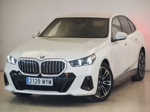 BMW Serie 5 530e color Blanco. Año 2025. 220KW(299CV). Híbrido Electro/Gasolina. 