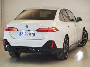 BMW Serie 5 530e color Blanco. Año 2025. 220KW(299CV). Híbrido Electro/Gasolina. 