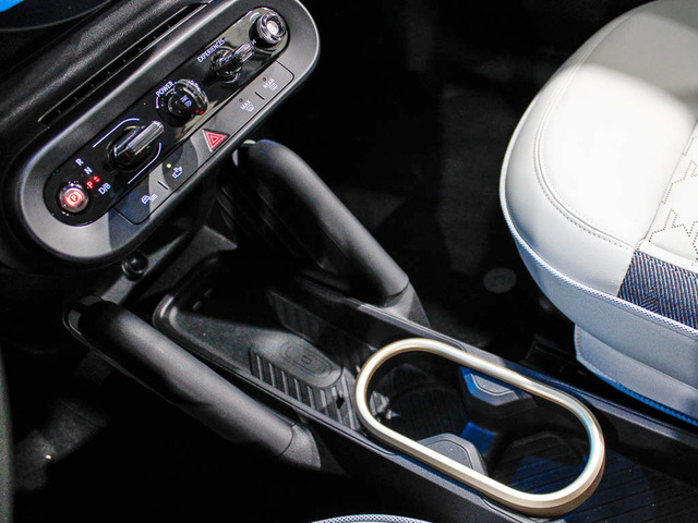 fotoG 14 del MINI MINI Cooper E 135 kW (184 CV) 184cv Eléctrico del 2025 en Barcelona