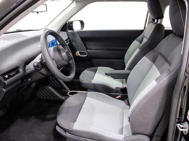 fotoG 10 del MINI MINI Cooper SE 160 kW (218 CV) 218cv Eléctrico del 2025 en Barcelona