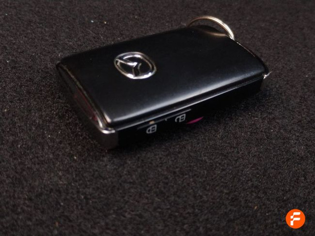 Foto 26 Mazda Mazda 3 2.0 SKYACTIV-G Zenith 89 kW (122 CV)