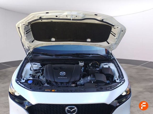 Foto 28 Mazda Mazda 3 2.0 SKYACTIV-G Zenith 89 kW (122 CV)