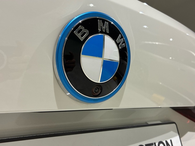 BMW i4 eDrive35 color Blanco. Año 2025. 210KW(286CV). Eléctrico. En concesionario BMW Marcos Automoción de Valencia