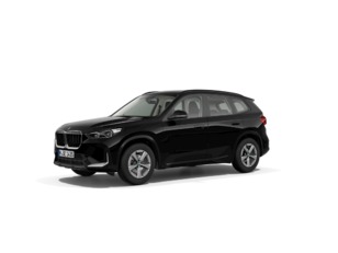 Fotos de BMW X1 sDrive18d color Negro. Año 2022. 110KW(150CV). Diésel. En concesionario San Pablo Motor | Su Eminencia de Sevilla