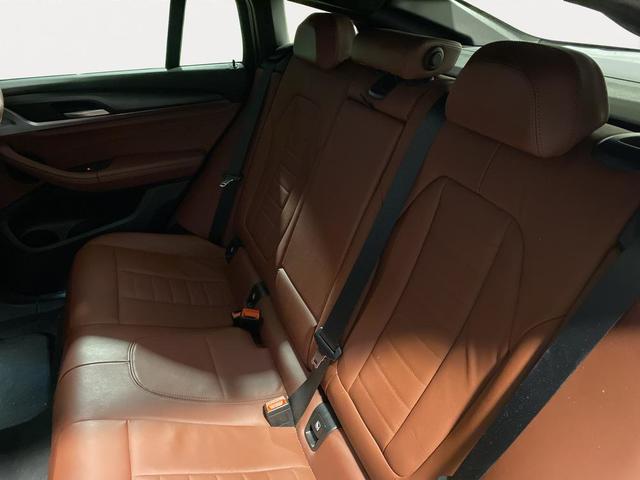 BMW X4 xDrive20d color Blanco. Año 2021. 140KW(190CV). Diésel. En concesionario Hispamovil, Orihuela de Alicante