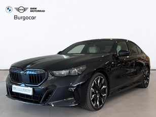 Fotos de BMW Serie 5 550e color Negro. Año 2024. 360KW(490CV). Híbrido Electro/Gasolina. En concesionario Motor Gorbea de Álava