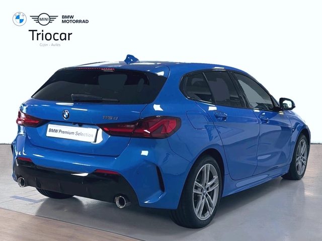 BMW Serie 1 118d color Azul. Año 2024. 110KW(150CV). Diésel. En concesionario Triocar Gijón (Bmw y Mini) de Asturias