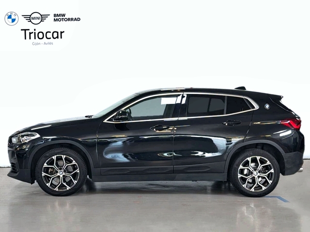 BMW X2 sDrive18d color Negro. Año 2020. 110KW(150CV). Diésel. En concesionario Triocar Gijón (Bmw y Mini) de Asturias