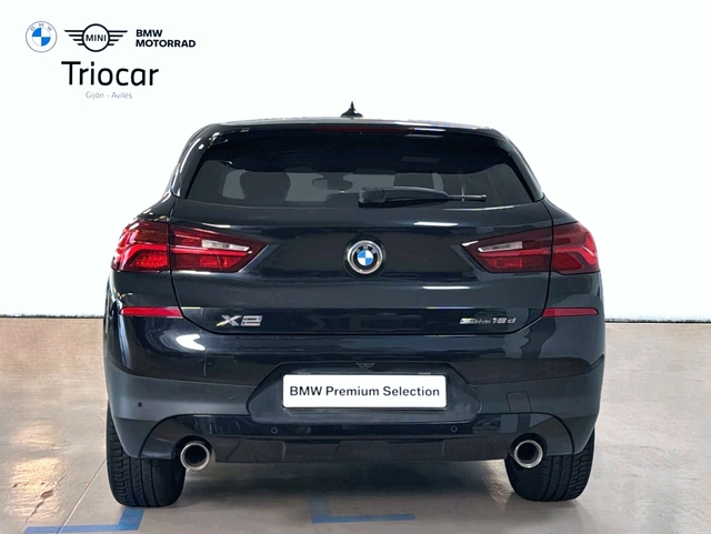 BMW X2 sDrive18d color Negro. Año 2020. 110KW(150CV). Diésel. En concesionario Triocar Gijón (Bmw y Mini) de Asturias