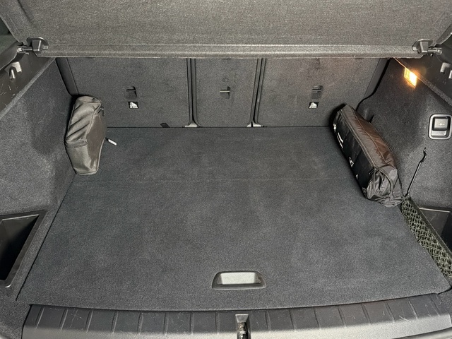 BMW X1 sDrive18d color Blanco. Año 2022. 110KW(150CV). Diésel. En concesionario Triocar Gijón (Bmw y Mini) de Asturias