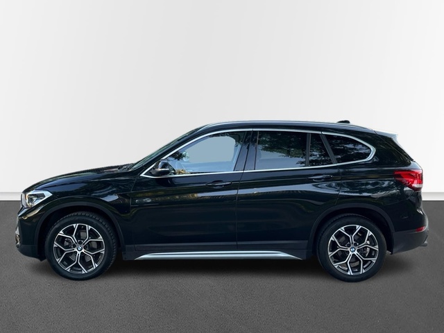 BMW X1 sDrive18d color Negro. Año 2021. 110KW(150CV). Diésel. En concesionario Murcia Premium S.L. AV DEL ROCIO de Murcia