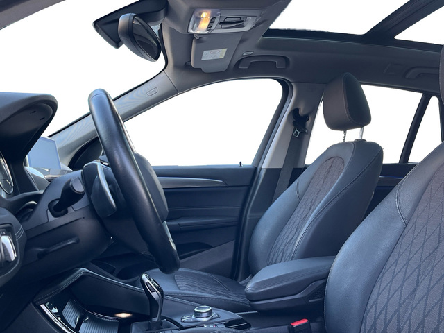 BMW X1 sDrive18d color Negro. Año 2021. 110KW(150CV). Diésel. En concesionario Murcia Premium S.L. AV DEL ROCIO de Murcia