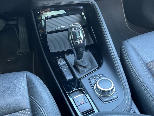 BMW X1 sDrive18d color Negro. Año 2021. 110KW(150CV). Diésel. En concesionario Murcia Premium S.L. AV DEL ROCIO de Murcia