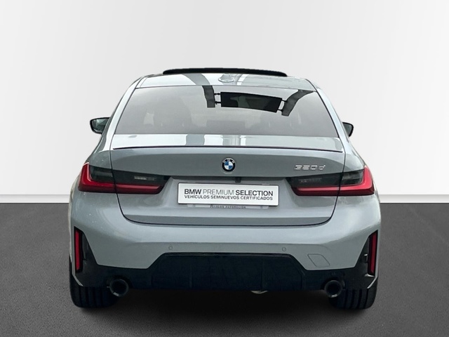 BMW Serie 3 320d color Gris. Año 2025. 140KW(190CV). Diésel. En concesionario MURCIA PREMIUM S.L. JUAN CARLOS I de Murcia