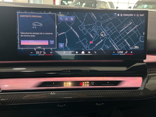 BMW Serie 5 520d color Negro. Año 2025. 145KW(197CV). Diésel. En concesionario MURCIA PREMIUM S.L. JUAN CARLOS I de Murcia