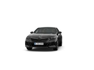Fotos de BMW Serie 5 520d color Negro. Año 2025. 145KW(197CV). Diésel. En concesionario MURCIA PREMIUM S.L. JUAN CARLOS I de Murcia