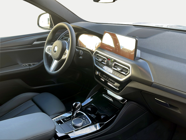 BMW X4 xDrive20d color Blanco. Año 2025. 140KW(190CV). Diésel. En concesionario Ilbira Motor | Granada de Granada