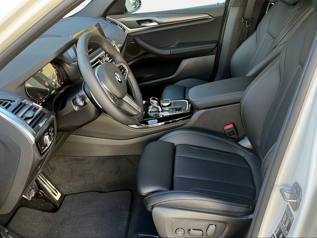 BMW X4 xDrive20d color Blanco. Año 2025. 140KW(190CV). Diésel. En concesionario Ilbira Motor | Granada de Granada