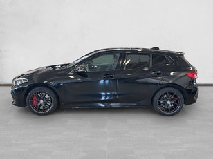 Fotos de BMW Serie 1 118d color Negro. Año 2022. 110KW(150CV). Diésel. En concesionario Enekuri Motor de Vizcaya