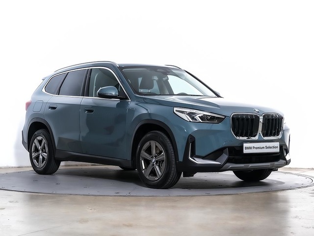BMW X1 sDrive18d color Verde. Año 2023. 110KW(150CV). Diésel. En concesionario Oliva Motor Tarragona de Tarragona
