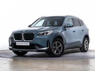 Fotos de BMW X1 sDrive18d color Verde. Año 2023. 110KW(150CV). Diésel. En concesionario Oliva Motor Tarragona de Tarragona