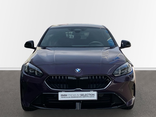 BMW Serie 1 120d color Violeta. Año 2025. 120KW(163CV). Diésel. En concesionario Proa Premium Palma de Illes Balears