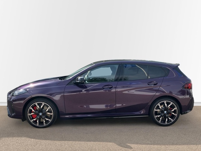 BMW Serie 1 120d color Violeta. Año 2025. 120KW(163CV). Diésel. En concesionario Proa Premium Palma de Illes Balears